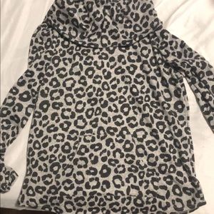 Leopard print long sleeved turtle neck shirt